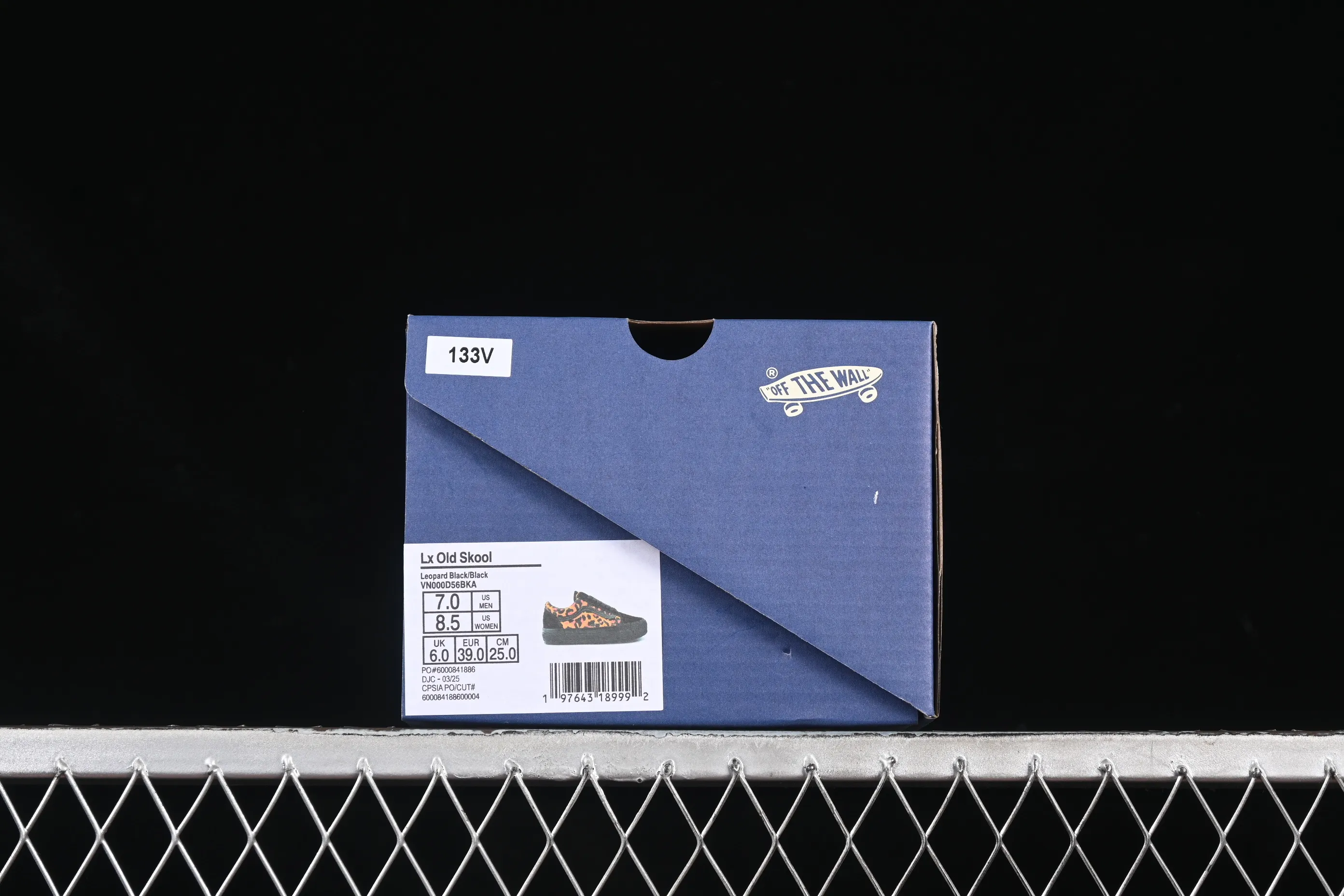 All categories Vans Vans series Vans Low Vans low-top Vans Old Skool 36 Vans high-end branch low-top retro casual sneakers VN000D56BKA